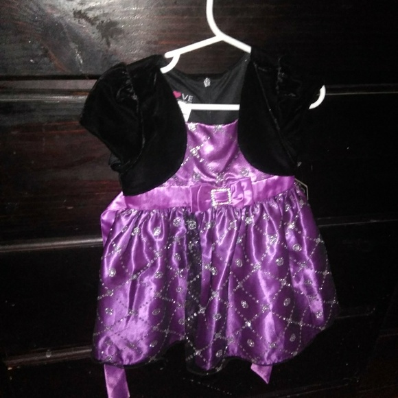 Dress - Picture 2 of 3